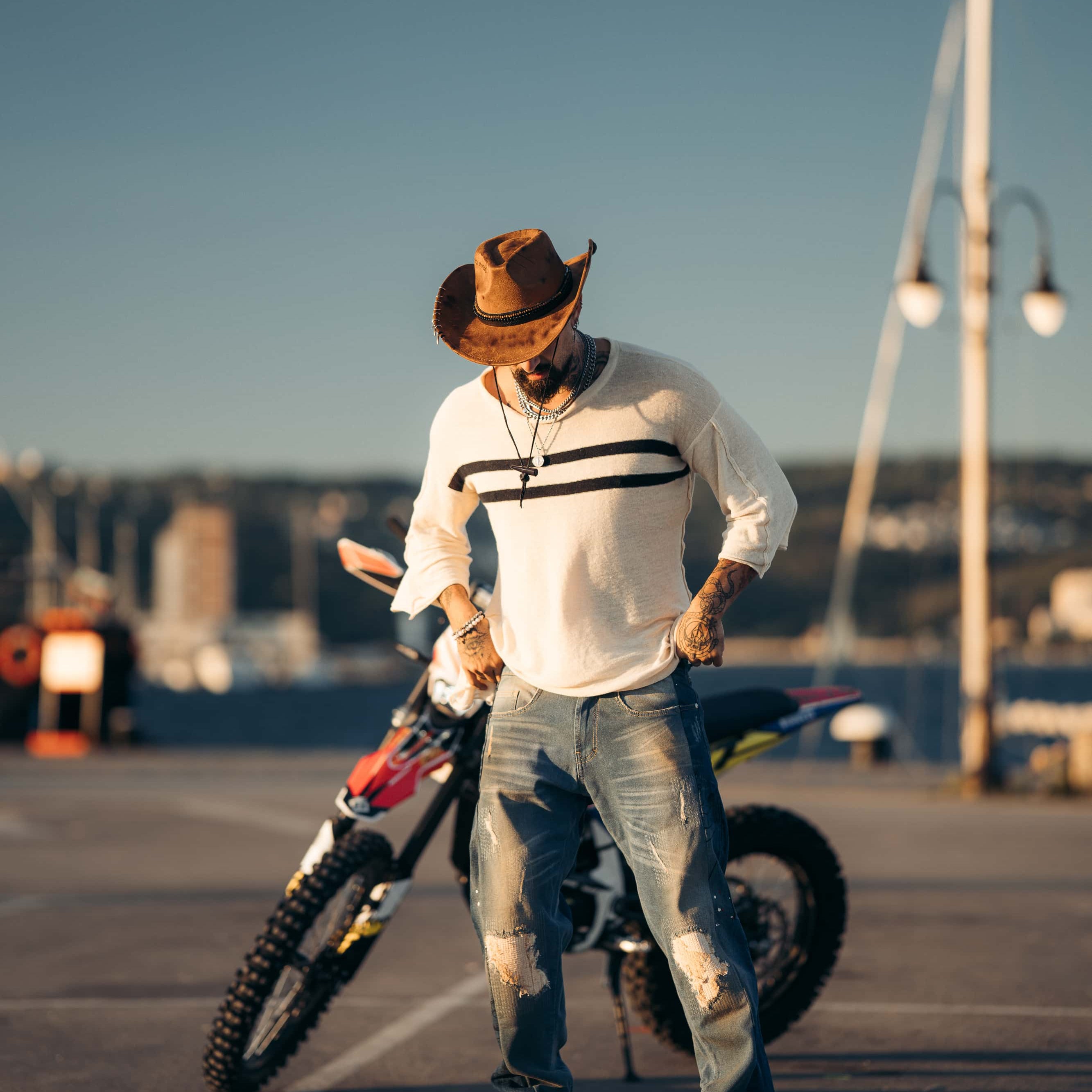 Hybrid Contrast Blue 5 Pocket Jeans