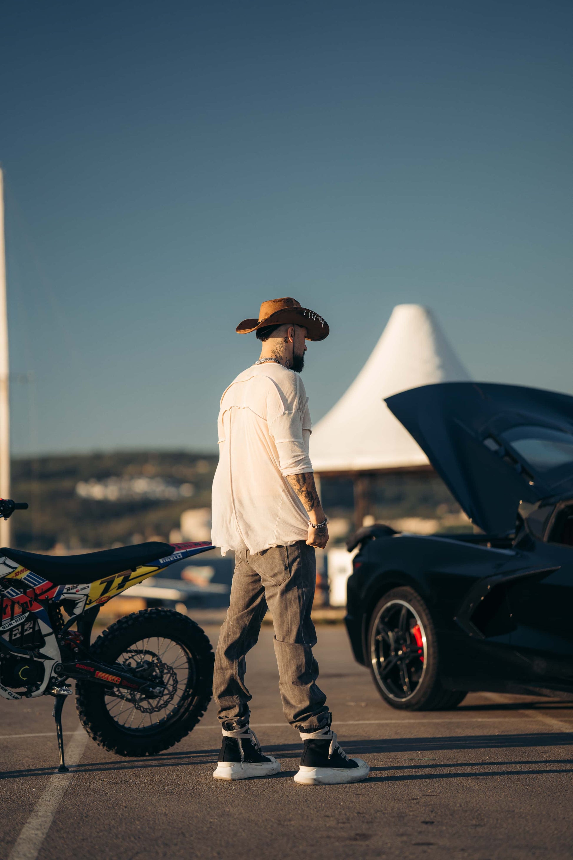 Reborn Raw Loose Fit Jeans - Terra Cognac