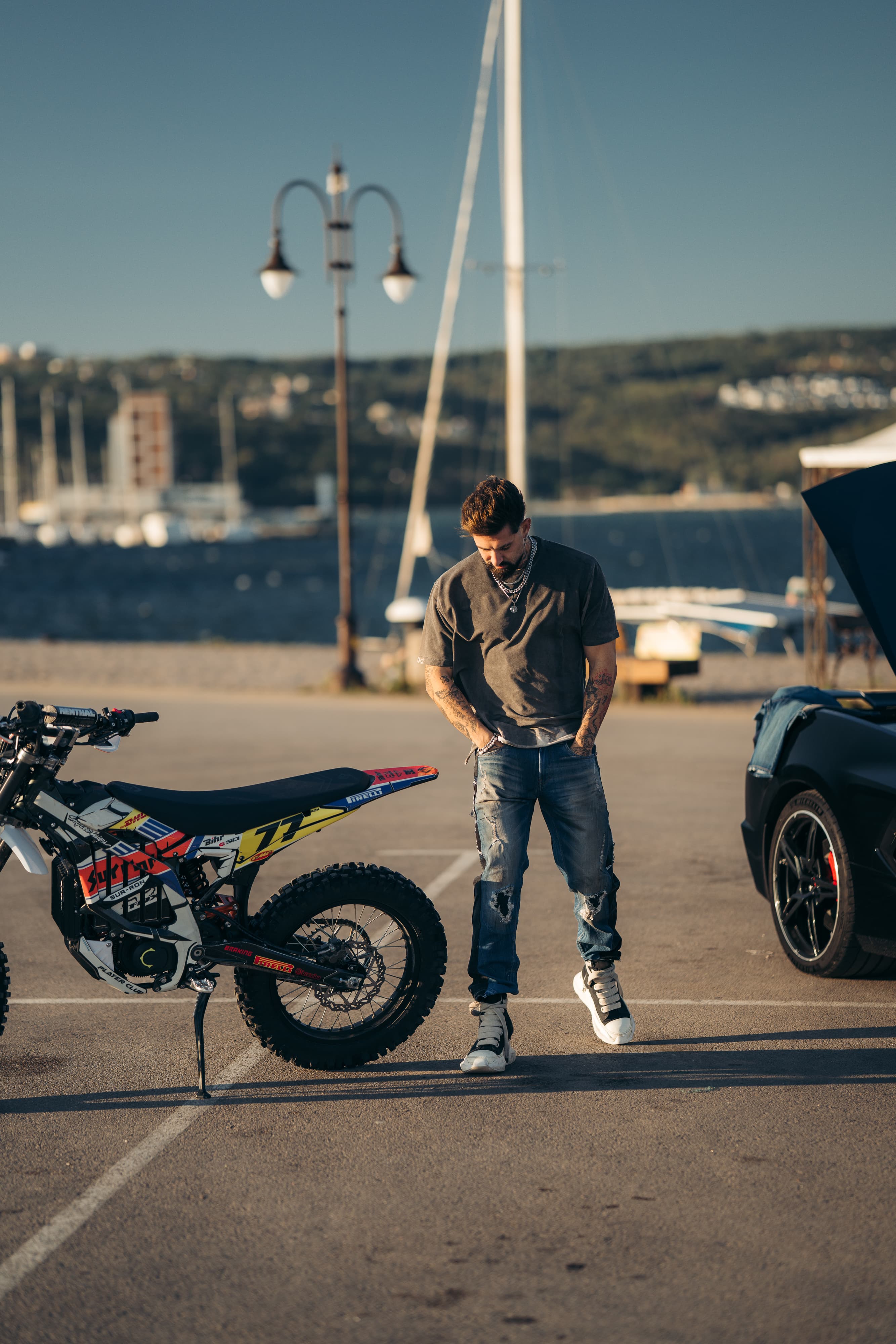 Hybrid Black / Vintage Indigo Jeans