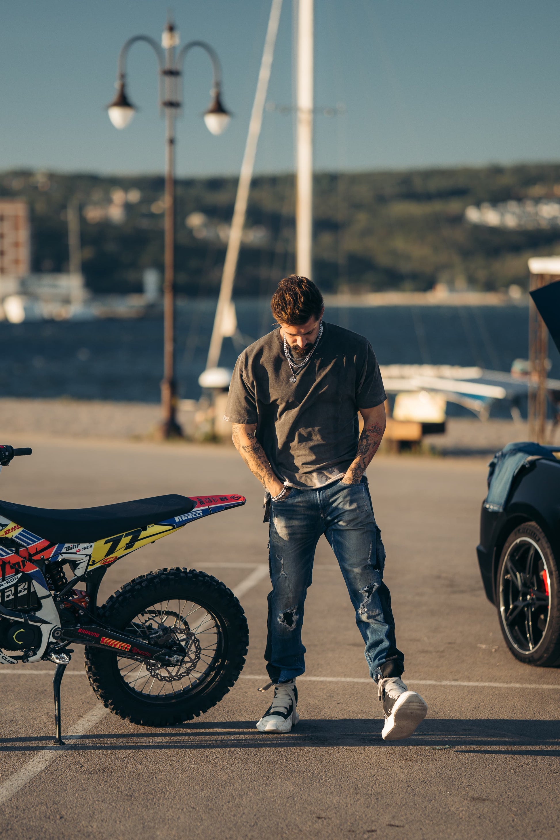 Hybrid Black / Vintage Indigo Jeans