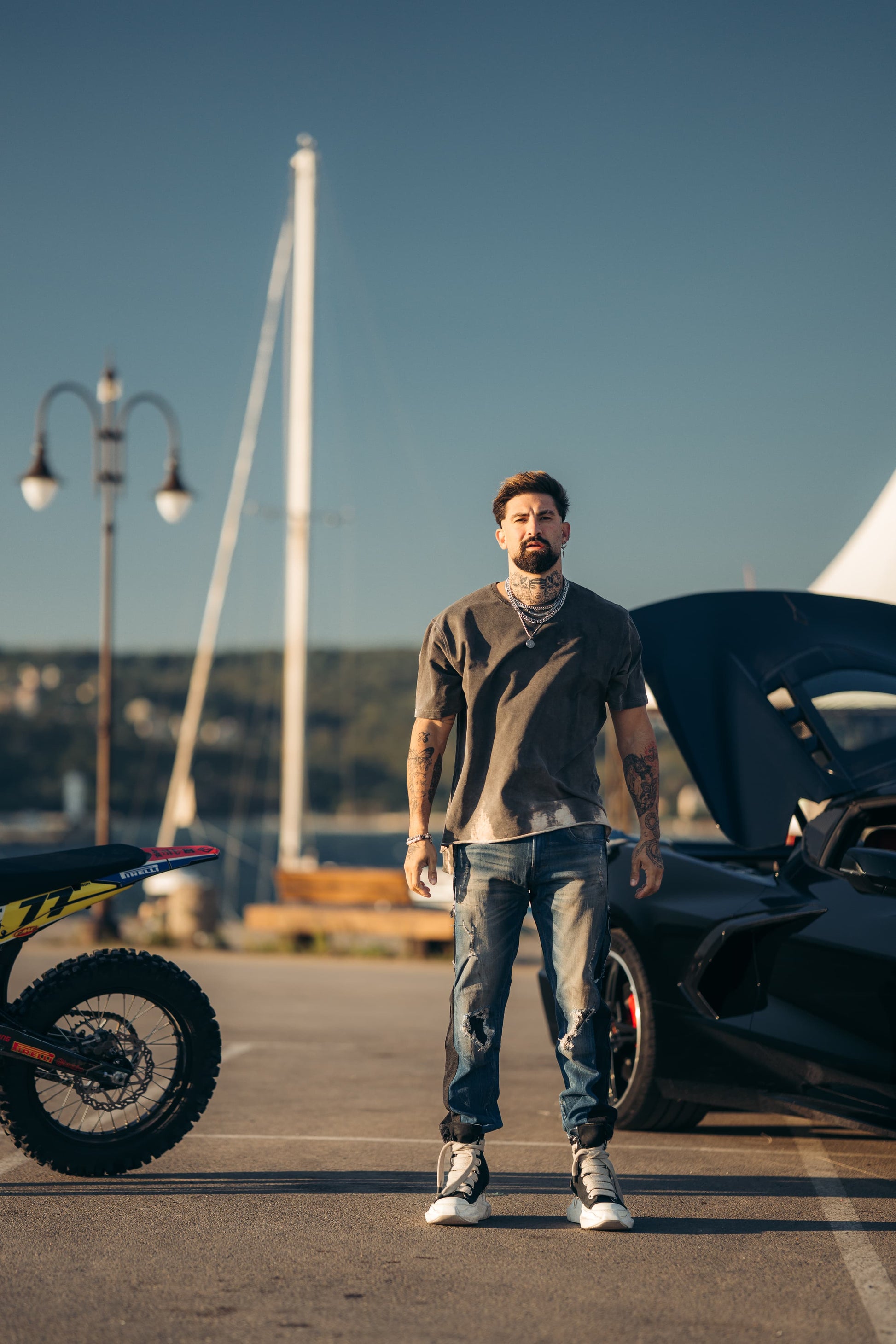 Hybrid Black / Vintage Indigo Jeans