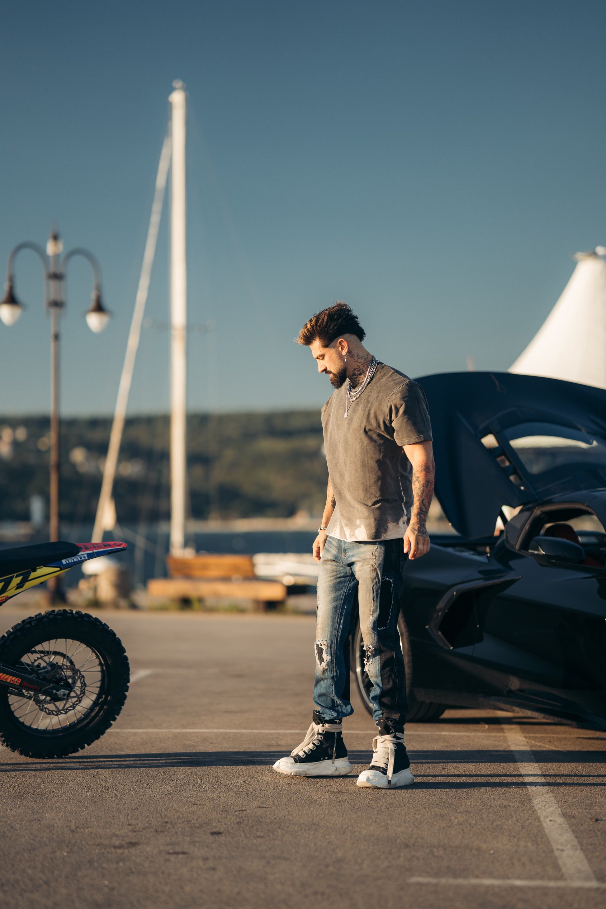 Hybrid Black / Vintage Indigo Jeans