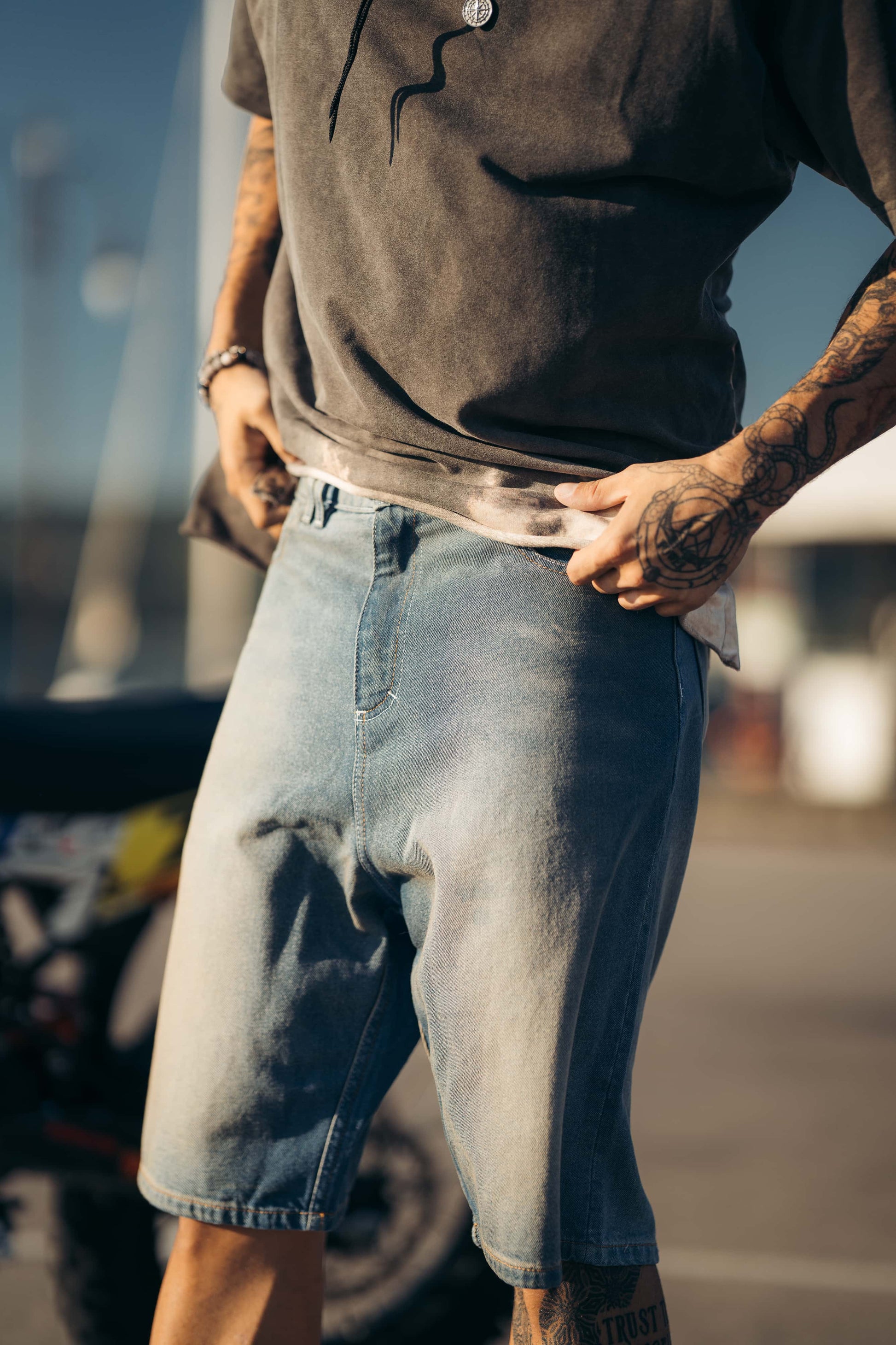 Baggy Jorts - Light Wash