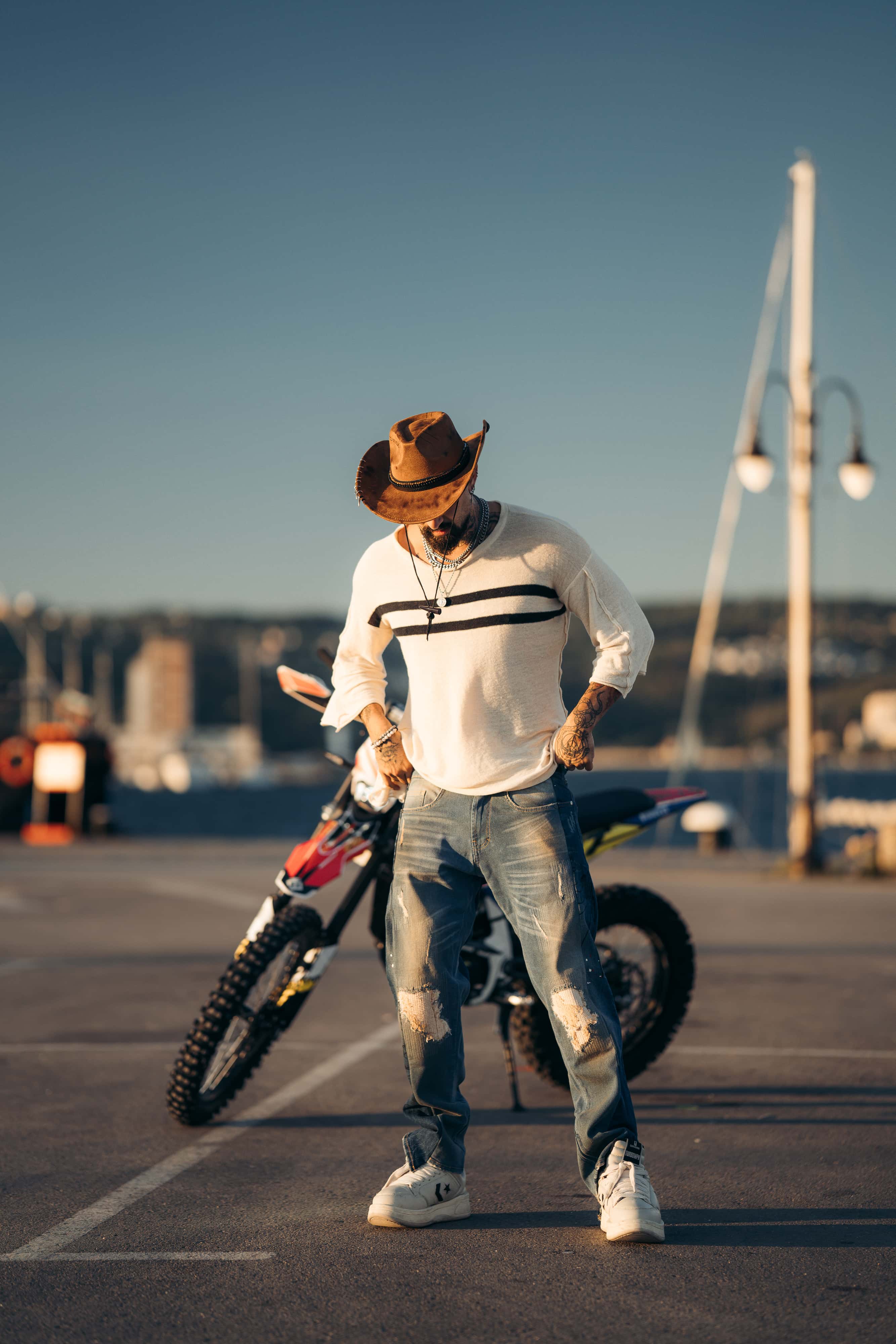 Hybrid Contrast Blue 5 Pocket Jeans